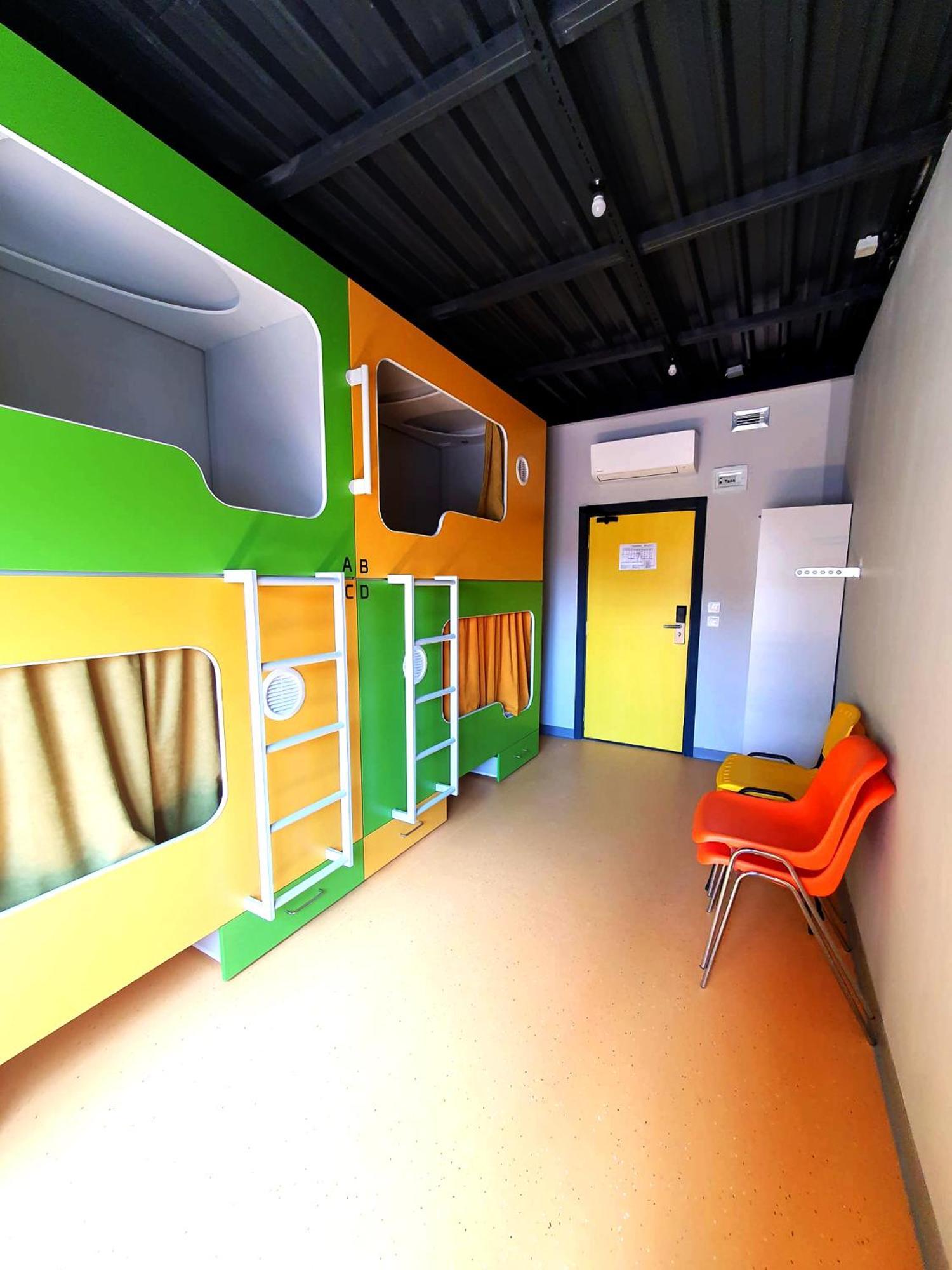 Green Cube Capsule Hostel Sofie Exteriér fotografie